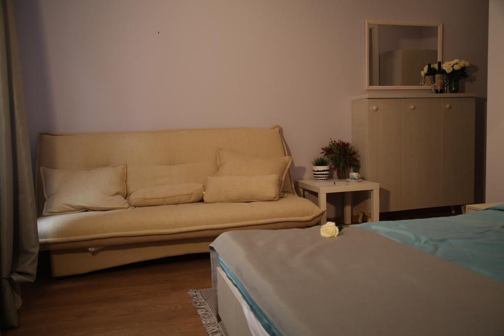 Bed&Breakfast Kod Smilje Belgrade Bilik gambar