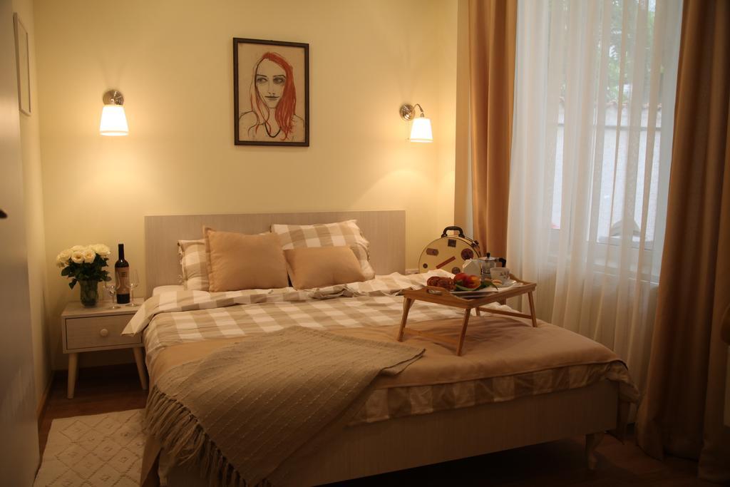 Bed&Breakfast Kod Smilje Belgrade Bilik gambar