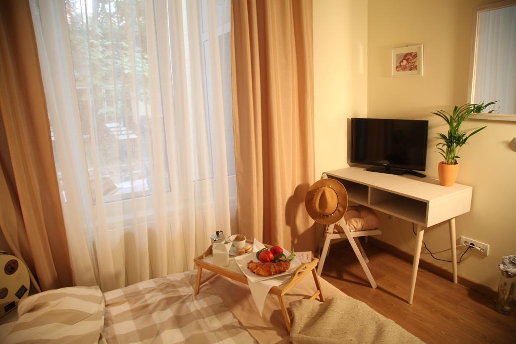 Bed&Breakfast Kod Smilje Belgrade Bilik gambar